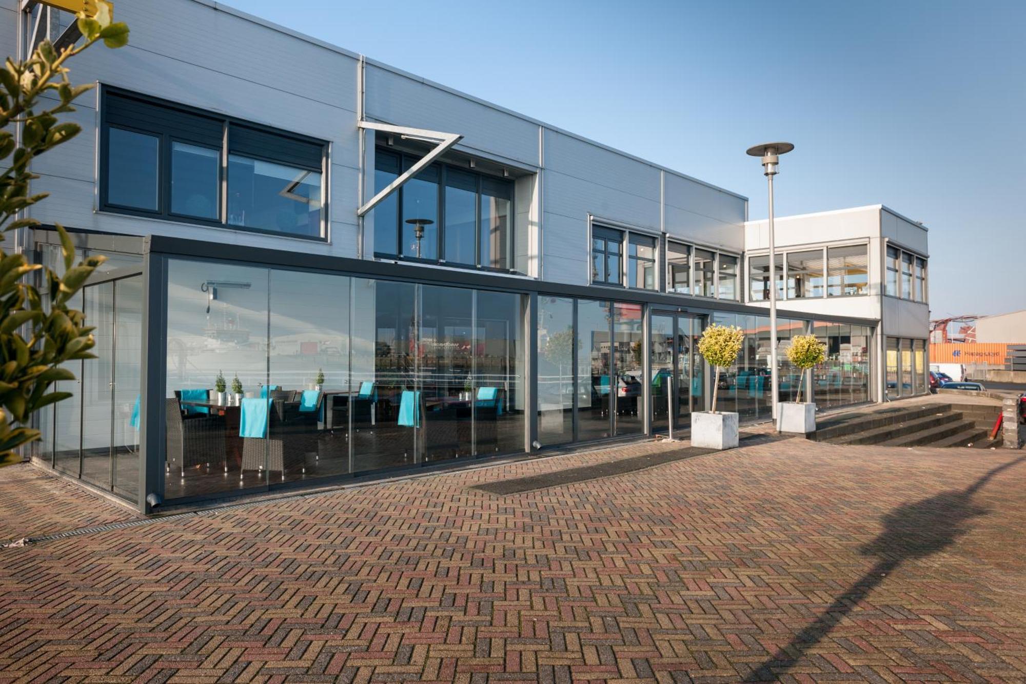 Hotel De Boegschroef Delfzijl Exterior photo